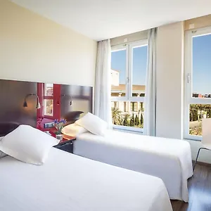 3* فندق أس أم تياتير أوديتوري