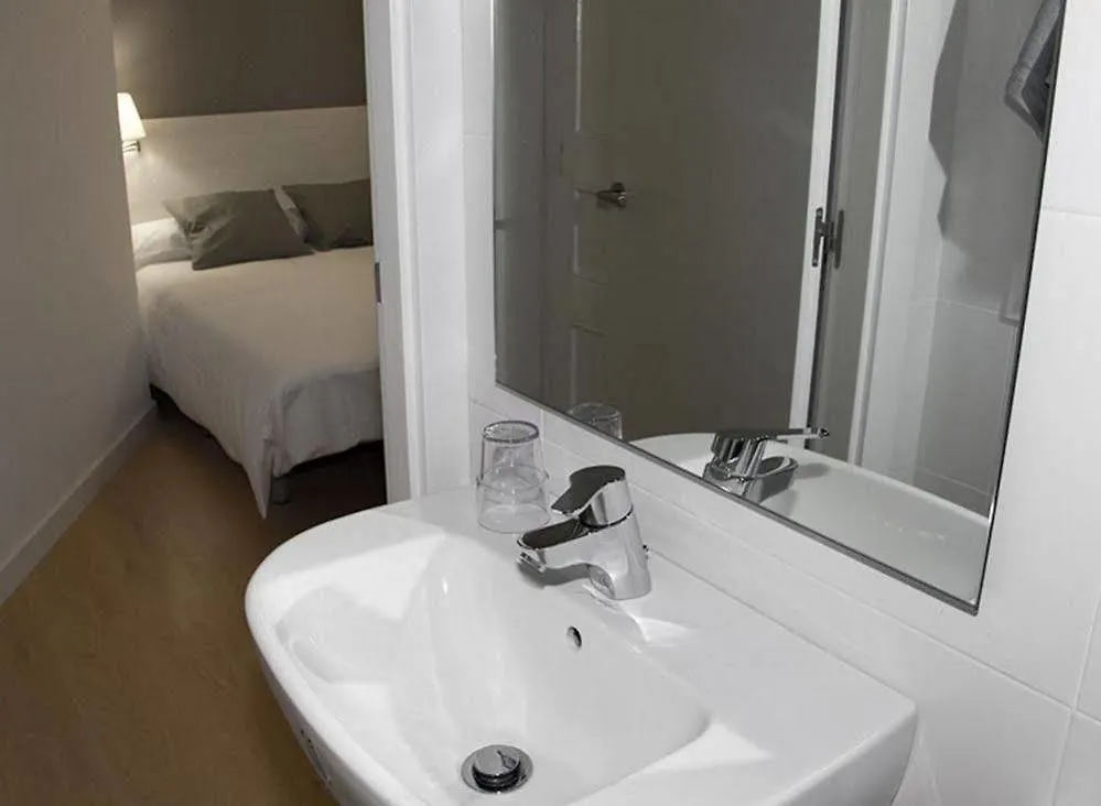 Hotel Hostalin Diputacion Barcelona